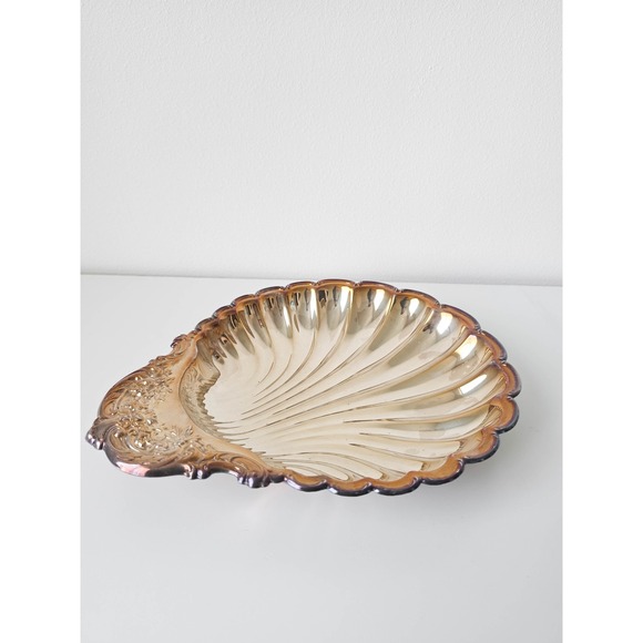 Oneida Other - Oneida Silver Plated Scalloped Shell Serving Dish Floral Embossed Tray Vintage